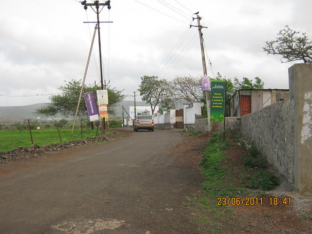 To Kumar Properties' Kumar Palmcrest, 2 BHK Flats, off Katraj to Saswad Road, behind Savitiri Palace Mangal Karyalaya, on Khadi Machine Chowk (Kondhwa Road) to Undri Chowk, Pisoli Gram Panchayat, Pune 411 028