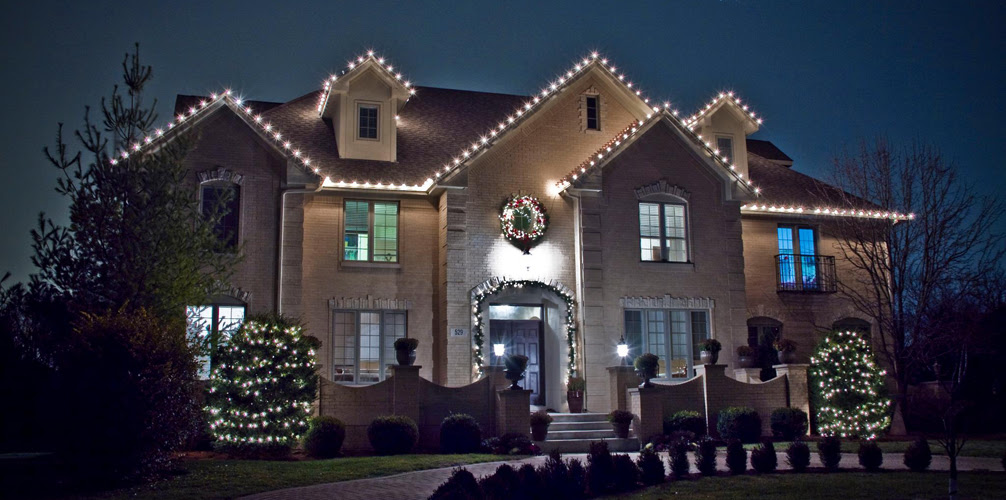 Christmas Lights Hanging Service Denver  17 Agustus 2017