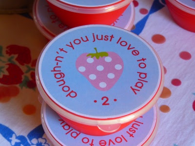 favors 4