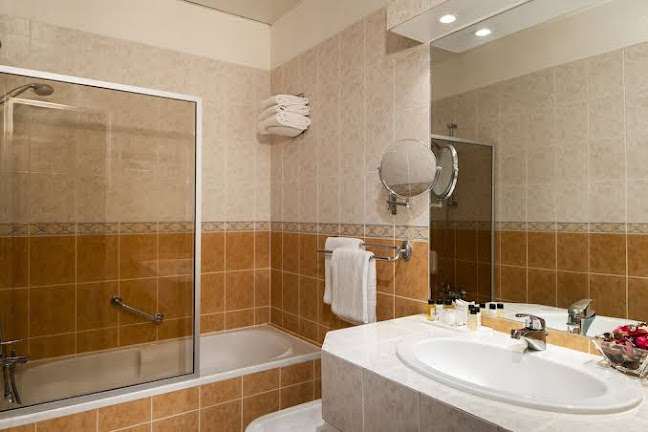 Hotel Abaca Messidor by HappyCulture - Issy-les-Moulineaux