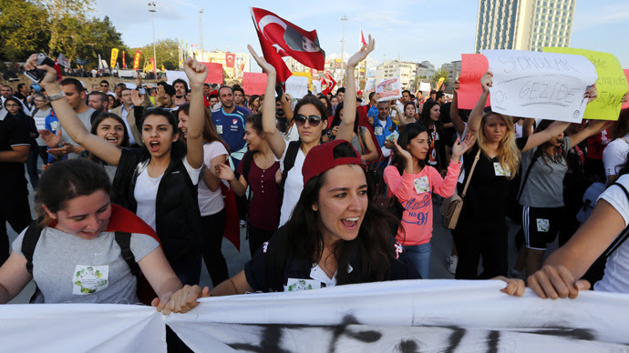 Protesters shout anti-government slogans during a demonstration at Taksim Square in Istanbul. (Reuters / Osman Orsal)
