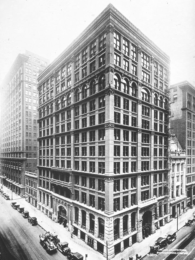 http://upload.wikimedia.org/wikipedia/commons/3/38/Home_Insurance_Building.JPG