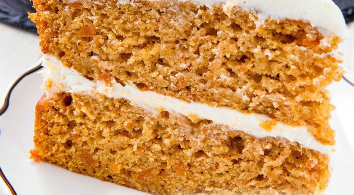 Recipes For Christmas Cakes And Pies : Easy Mincemeat Cake Recipe