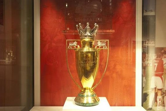 Old Ligue 1 Trophy  Ranking the bestlooking league trophies in the