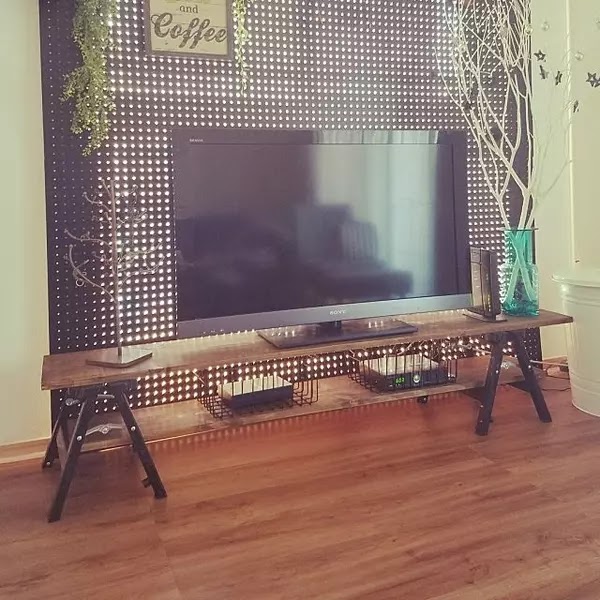 優雅 Diy テレビ台 脚立 ガサカトメガ