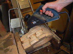 Smoothing out automata head