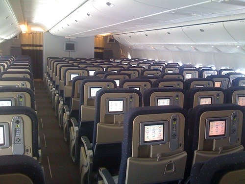 airtravel photos: Air France 777 interior economy class