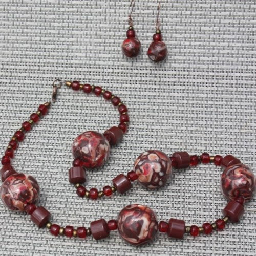 crimson & chocolate by TTE Designs on ArtFire. $18