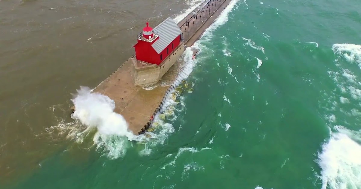 Grand Haven Steelheaders Cam : Grand Haven Musical Fountain - Official Site