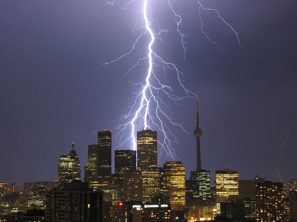 Toronto thunderstorm - lightning