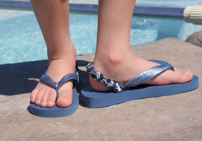 Feet Kids Flip Flops Photo ~ Kids Sandals