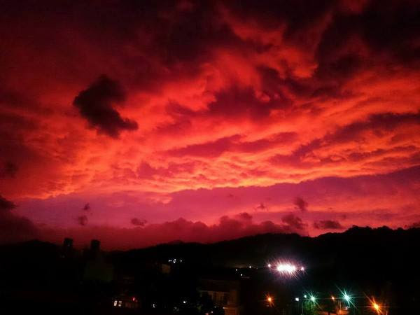 blood sky taiwan, blood sky taiwan photo, blood sky taiwan video, blood sky taiwan pictures, blood sky taiwan Taitung Typhoon Dujuan, blood sky typhoon dujuan