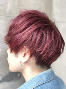 驚くばかりメンズ 髪色 赤紫 自由 髪型 コレクション