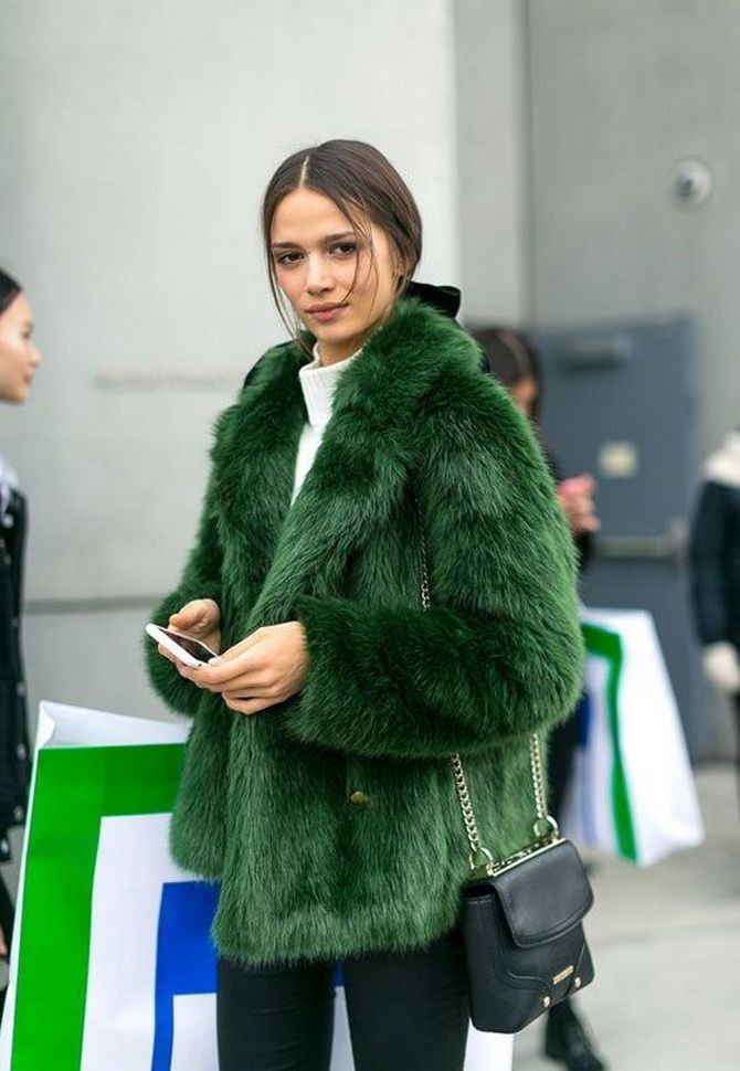 How to wear a faux fur jacket in style 7