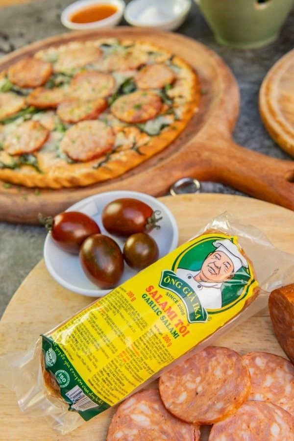 Salami tỏi IKA