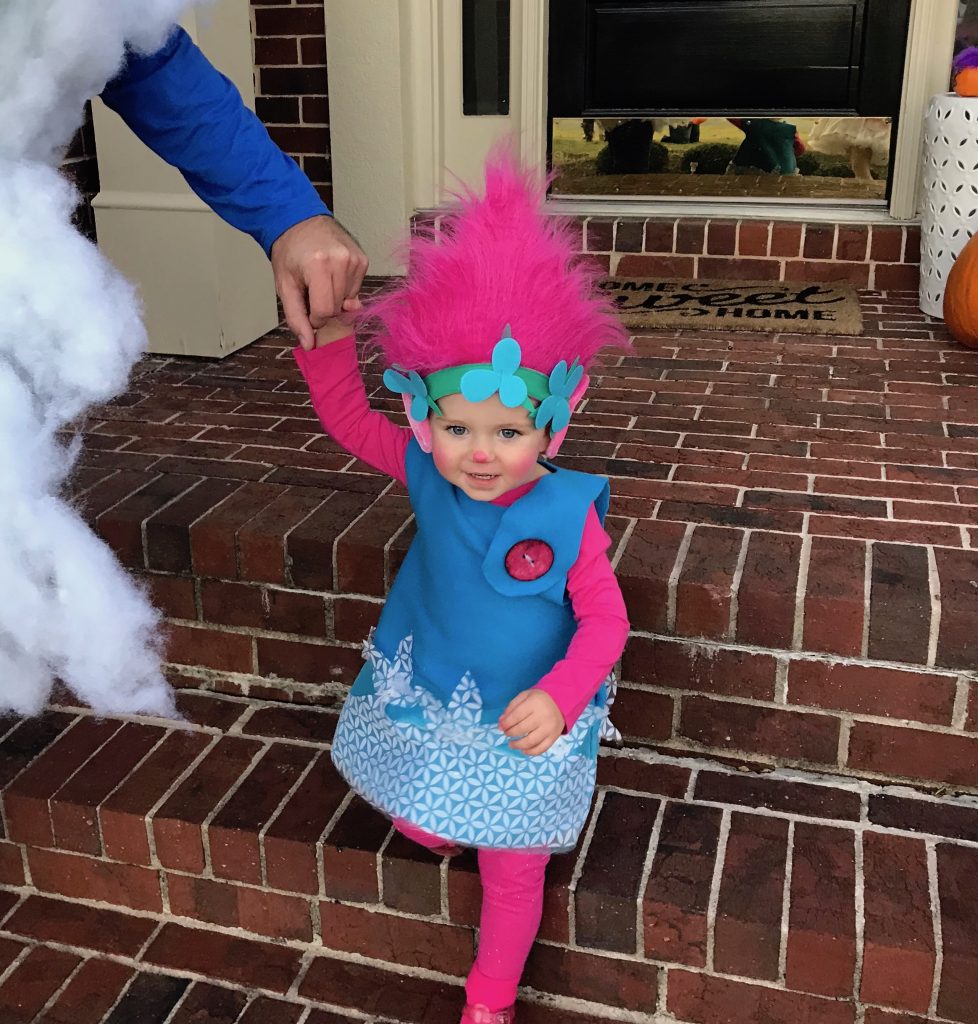 Hilarious Trolls Family Costume DIY | Poppy, Cloud Guy, and Bridget! |  Poppy + Cloud Guy + Bridget | Me & Reegs