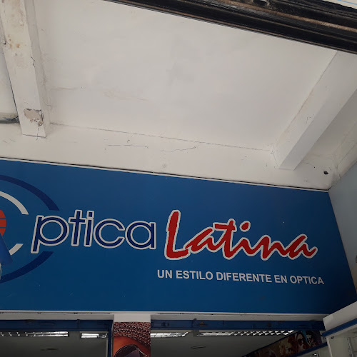 Opiniones de Latina en Chiclayo - Óptica