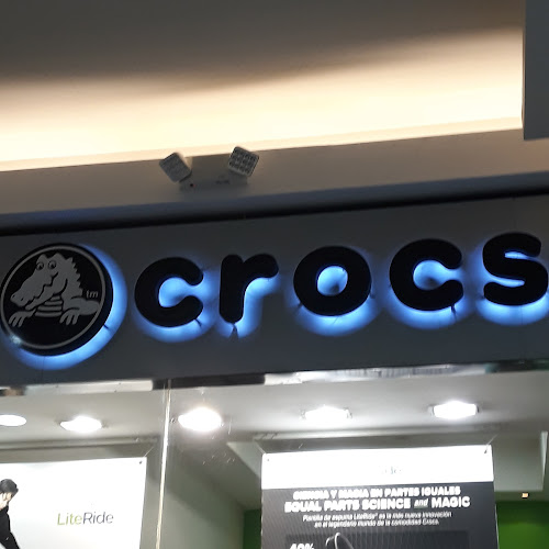 Opiniones de Crocs Mall El Jardín en Quito - Zapatería