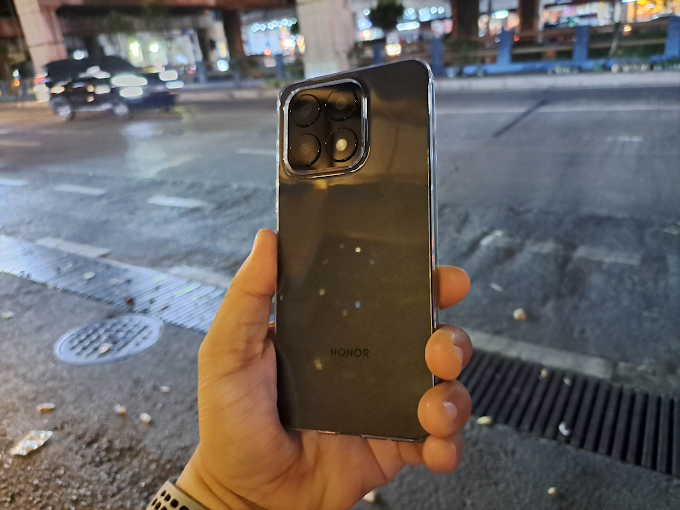 BLOG: Street shoot with Honor X8a phone with 100MP rear camera