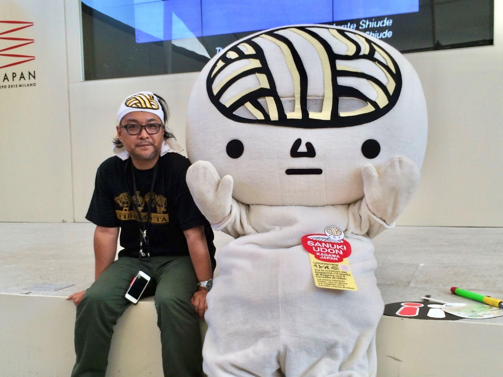 高松を元気にする100人 Vol 4 うどん脳 岡谷敏明さん 二人三脚で笑いを届ける 高松経済新聞