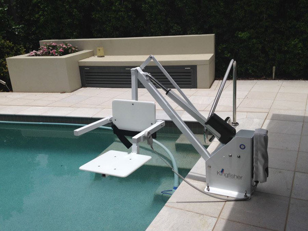 How To Find The Best Pool Hoist For Your Needs
