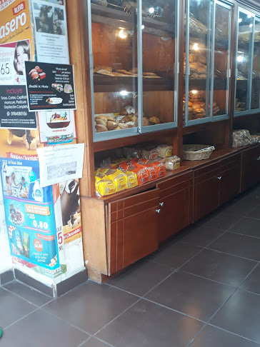 La Real Panderia Y Pasteleria - Panadería