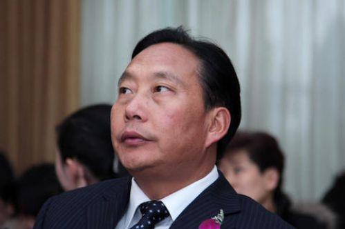 云南省委宣传部副部长杨文虎被查受贿900余万元