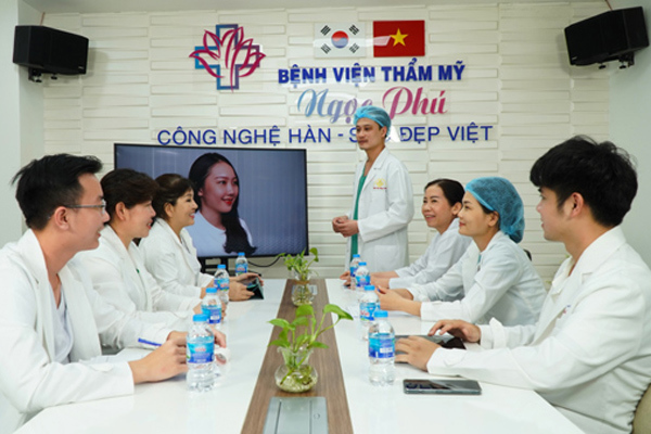 Khi đăng ký làm đẹp tại Thẩm Mỹ Việt Nam, chị em sẽ được thăm khám và tư vấn kỹ lưỡng để lựa chọn cho bản thân kỹ thuật thẩm mỹ phù hợp nhất