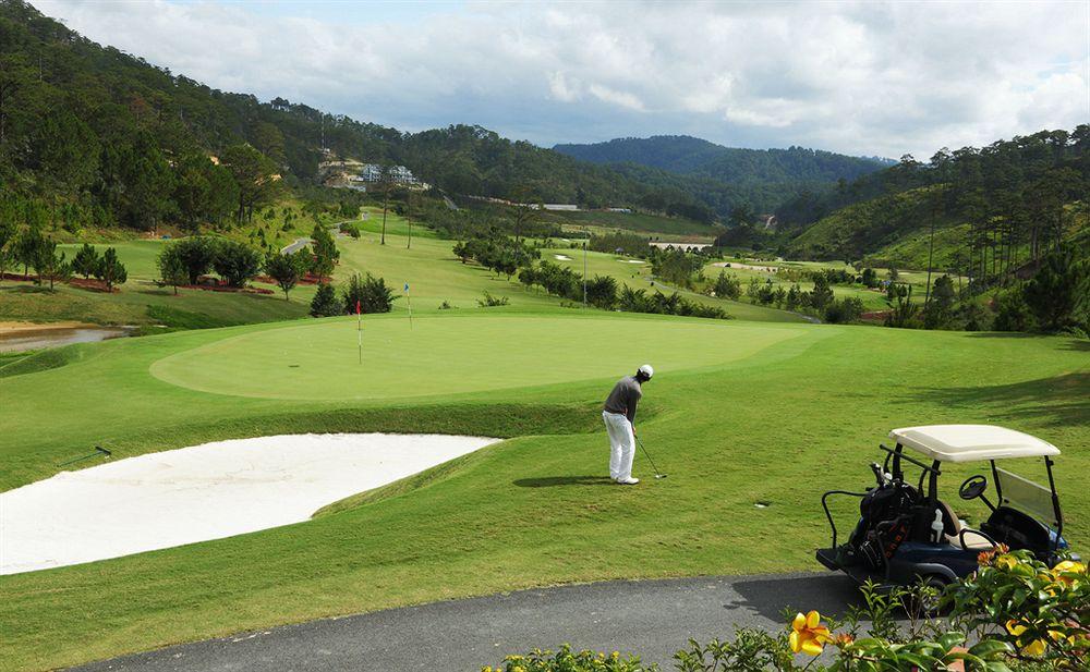 D:New folderDocumentsgolfbooking vietnam goi 2sân golf sacom tuyen lamSacom_Tuyen_Lam_Golf_Club_Happy_Green_Golf_Event_7.jpg