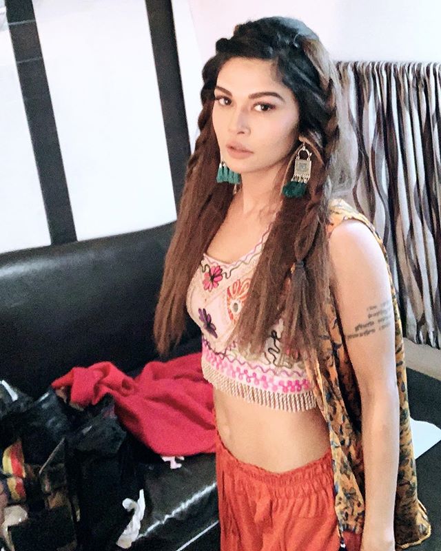 Ullu Web Series Actress Name 