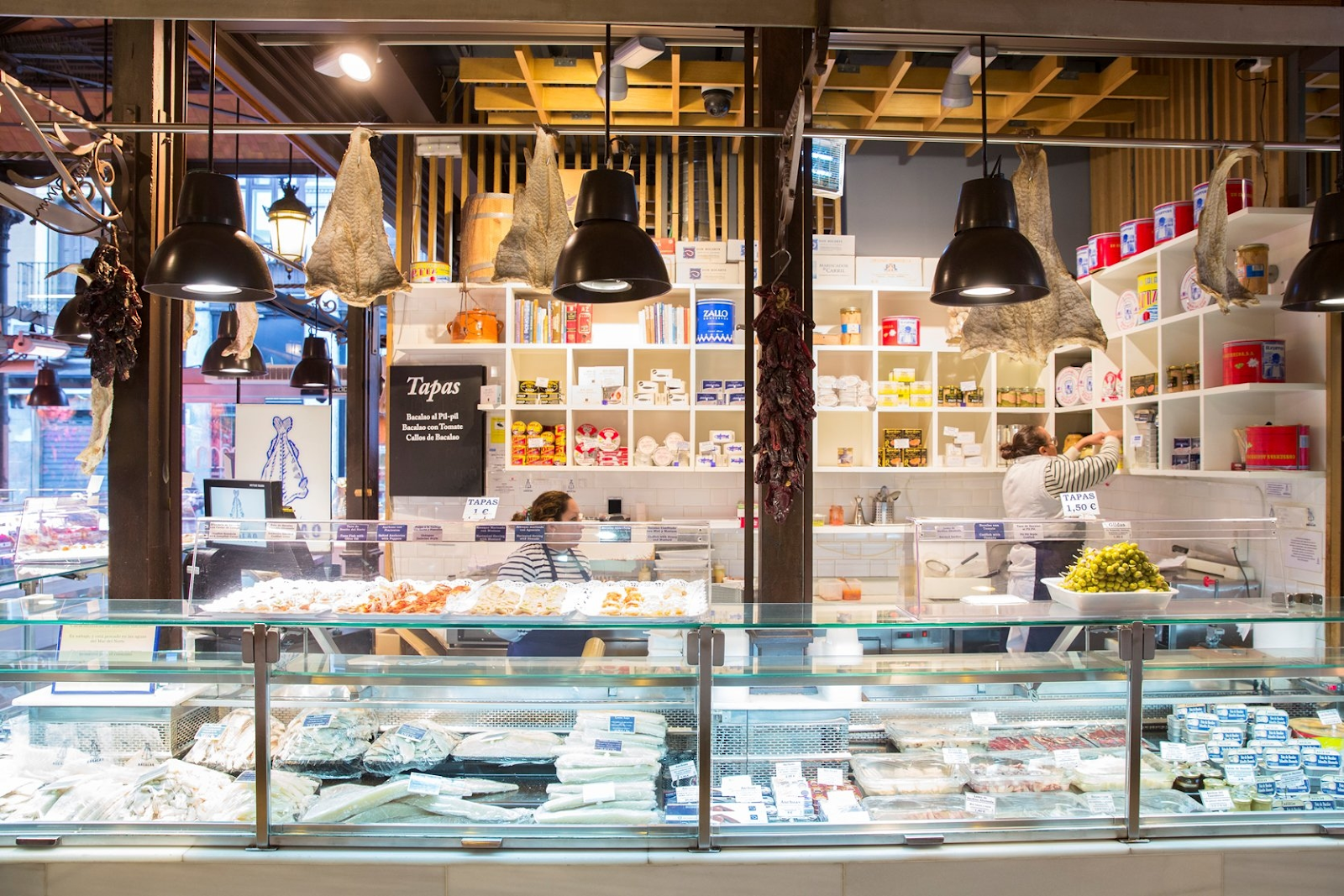 A stall in Mercado de San Miguel 