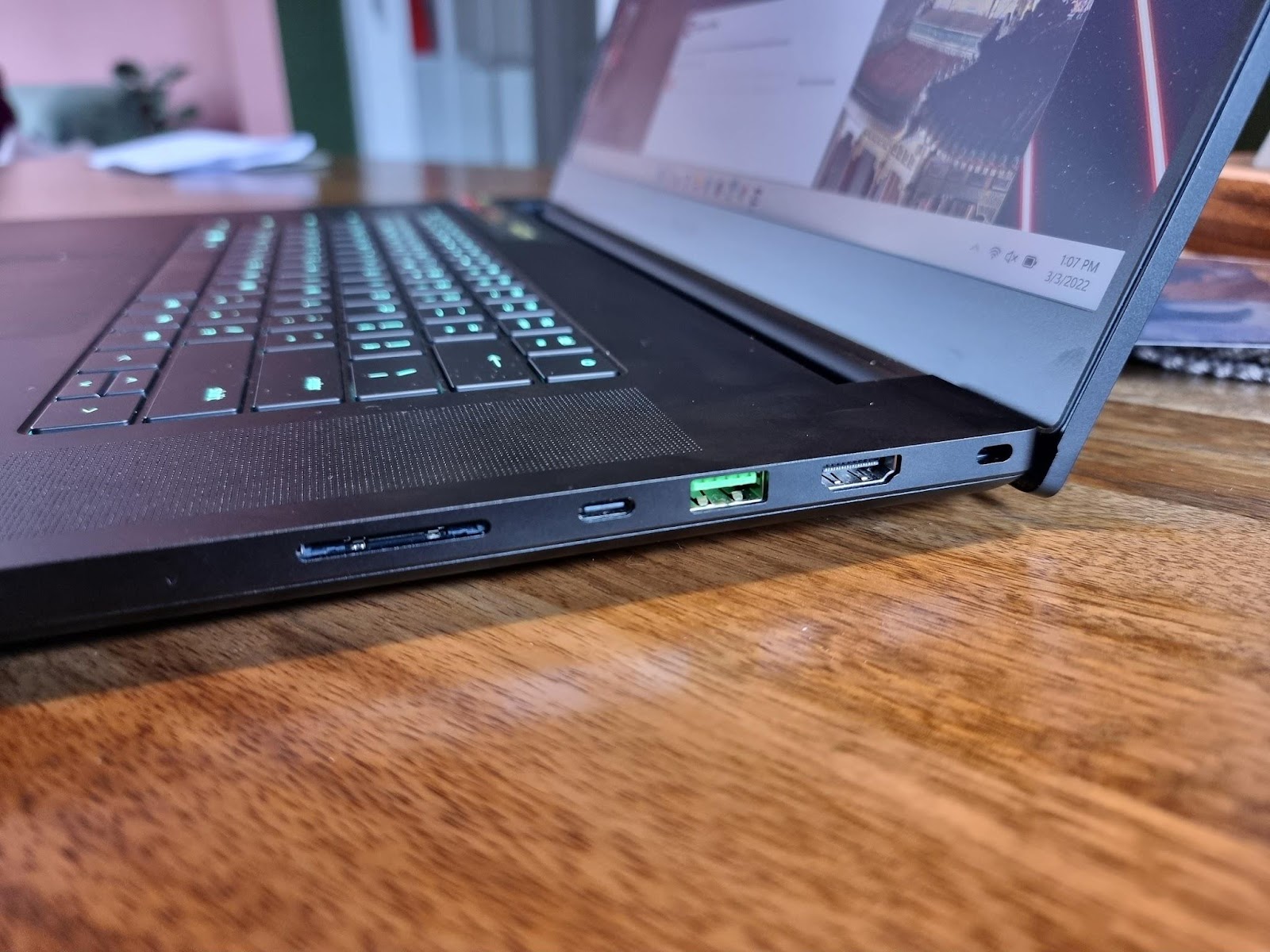 This image shows the ports of the Razer Blade 17 2022.