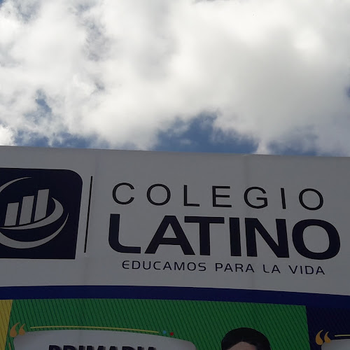 Colegio Latino - Huancayo