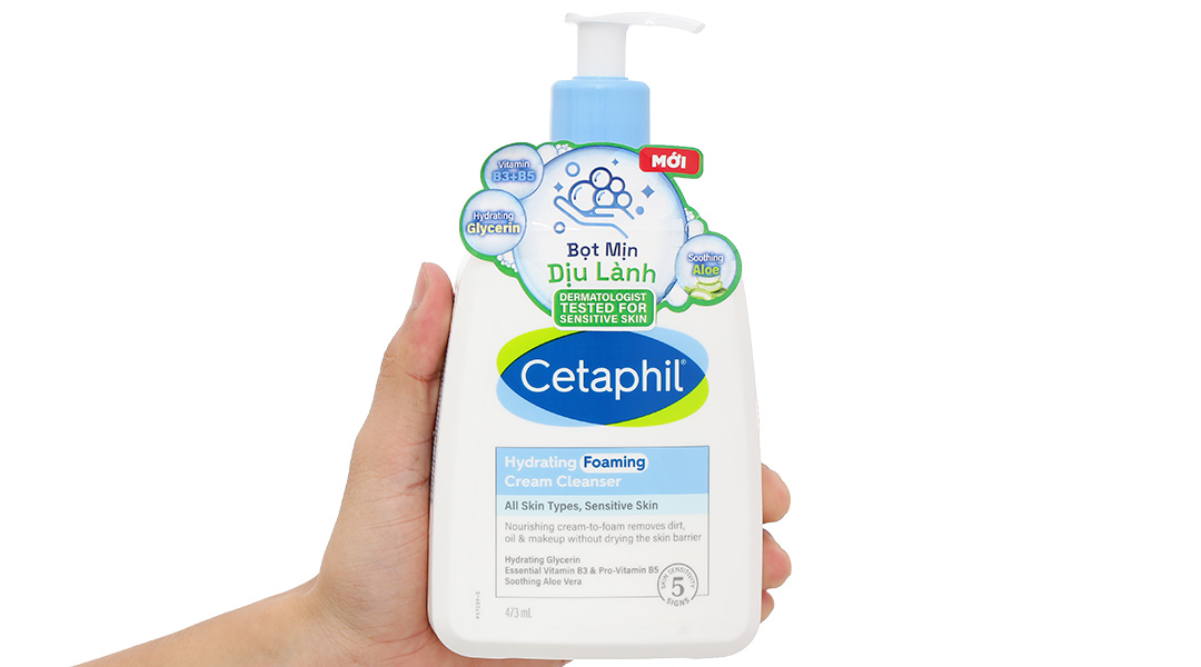 Cetaphil Hydrating Foaming Cream Cleanser là một sản phẩm kết hợp aloe vera trong thành phần