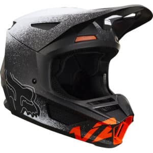 Stay safe and stylish with V2 BNKZ Helmet for motorcycle riders