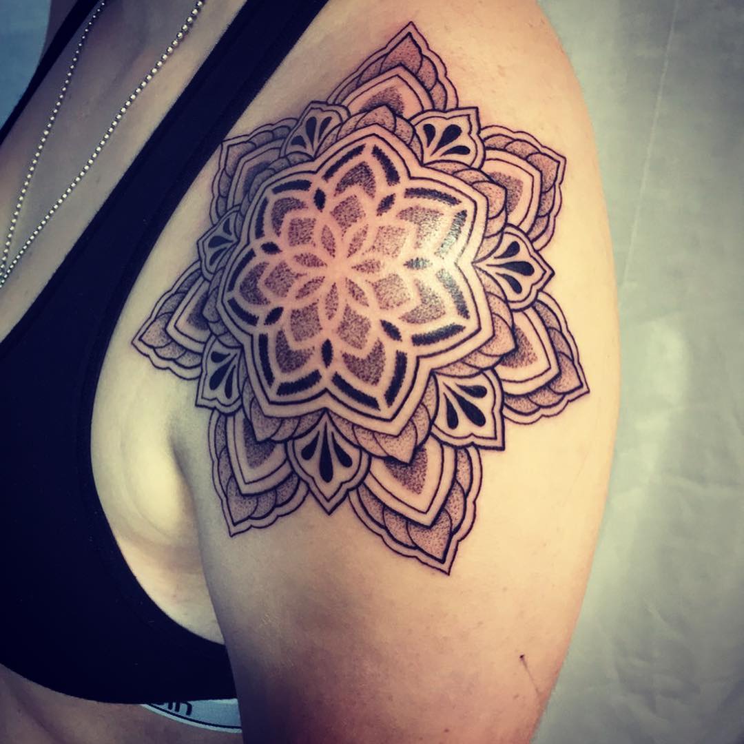 Stunning Mandala Tattoo Design For Shoulder
