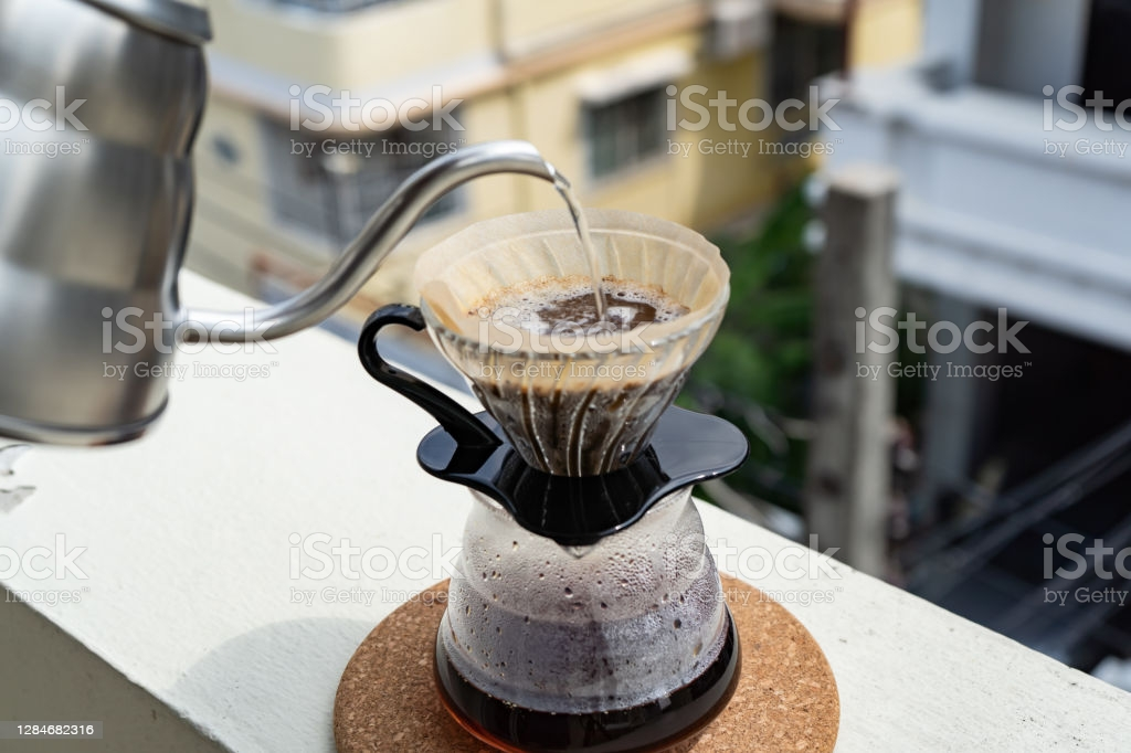  Brewing Coffee 