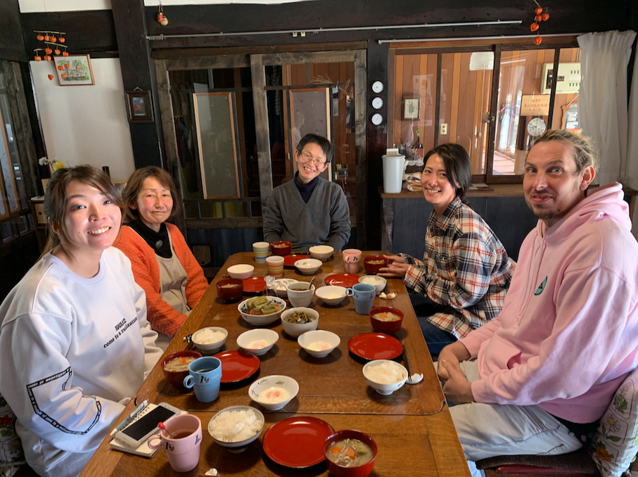 安藤農園で味噌作り