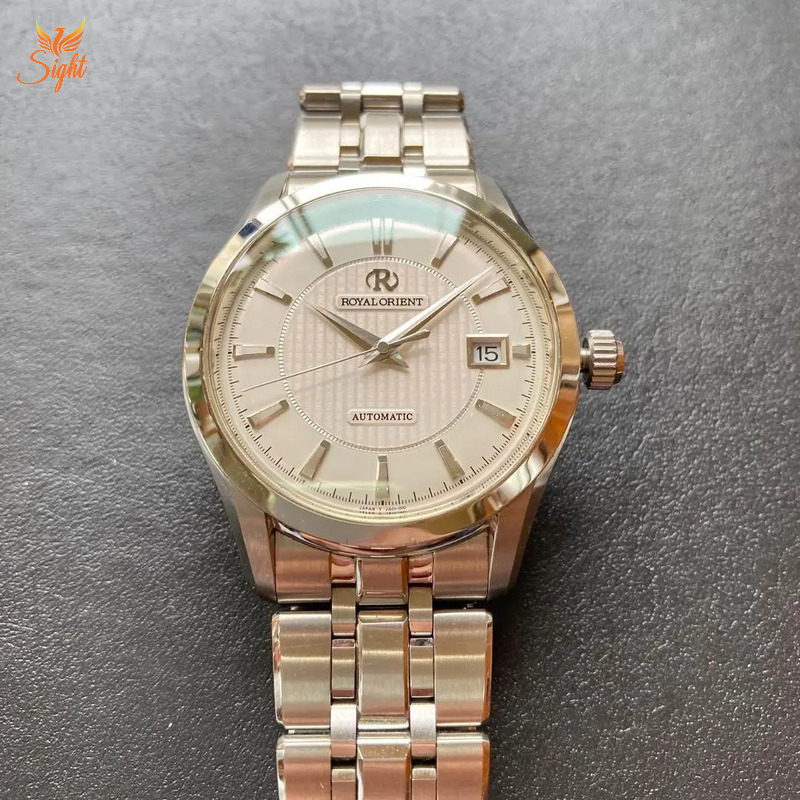 Orient Royal được chế tác tinh xảo từ những nguyên liệu tốt nhất