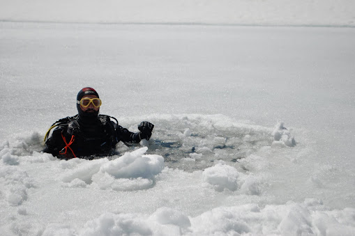 2013-10-12 Buceo bajo hielo en Caviahue, Neuquén 3