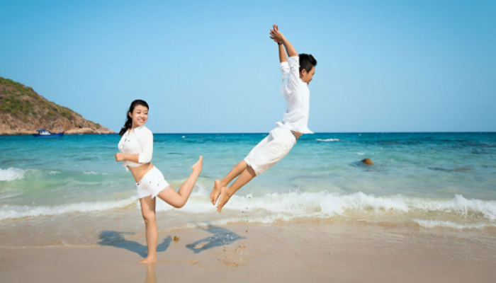 Thích thú chụp ảnh ở Bãi Dài