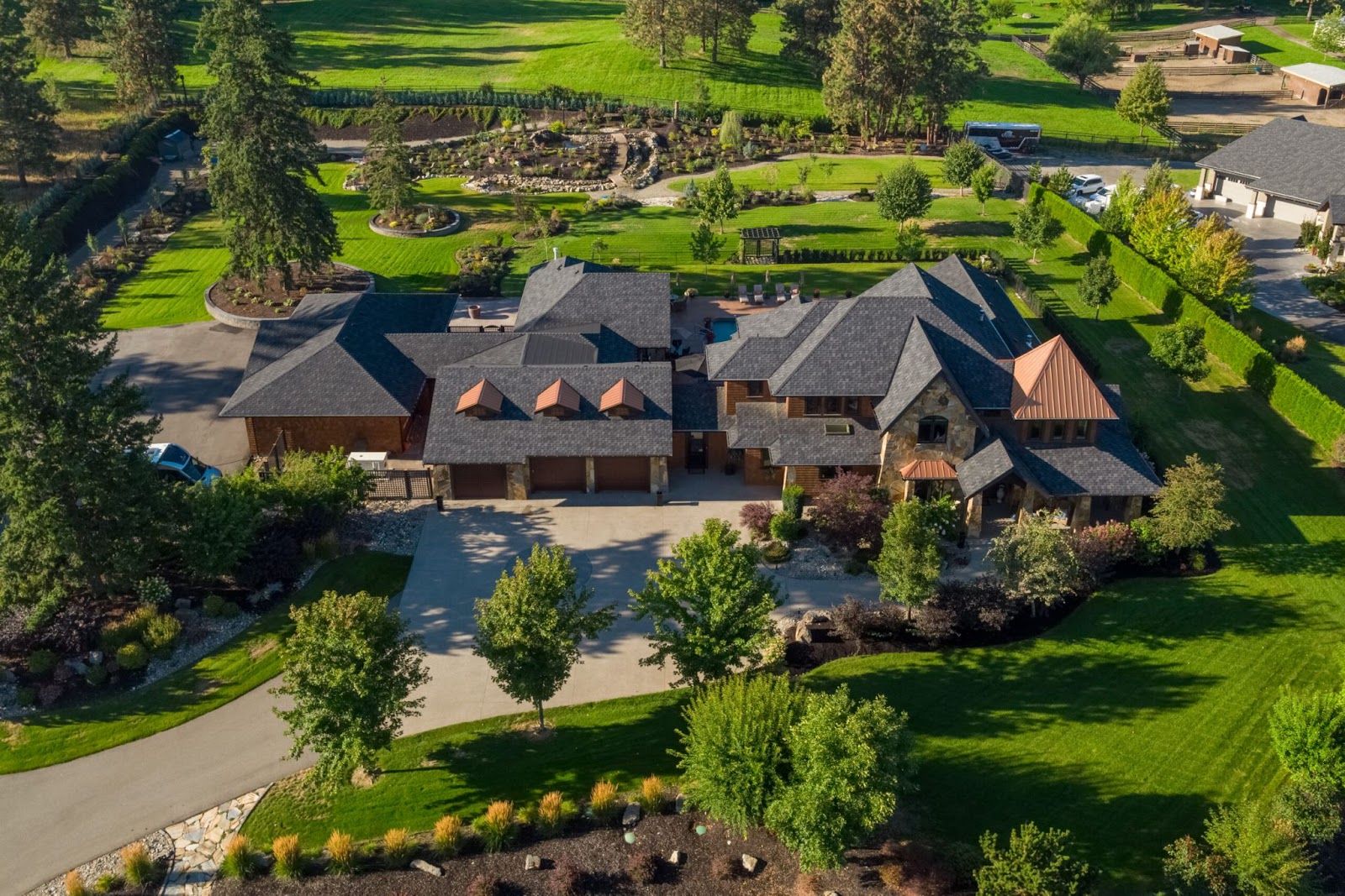 Aerial view of estate property in the Okanagan.