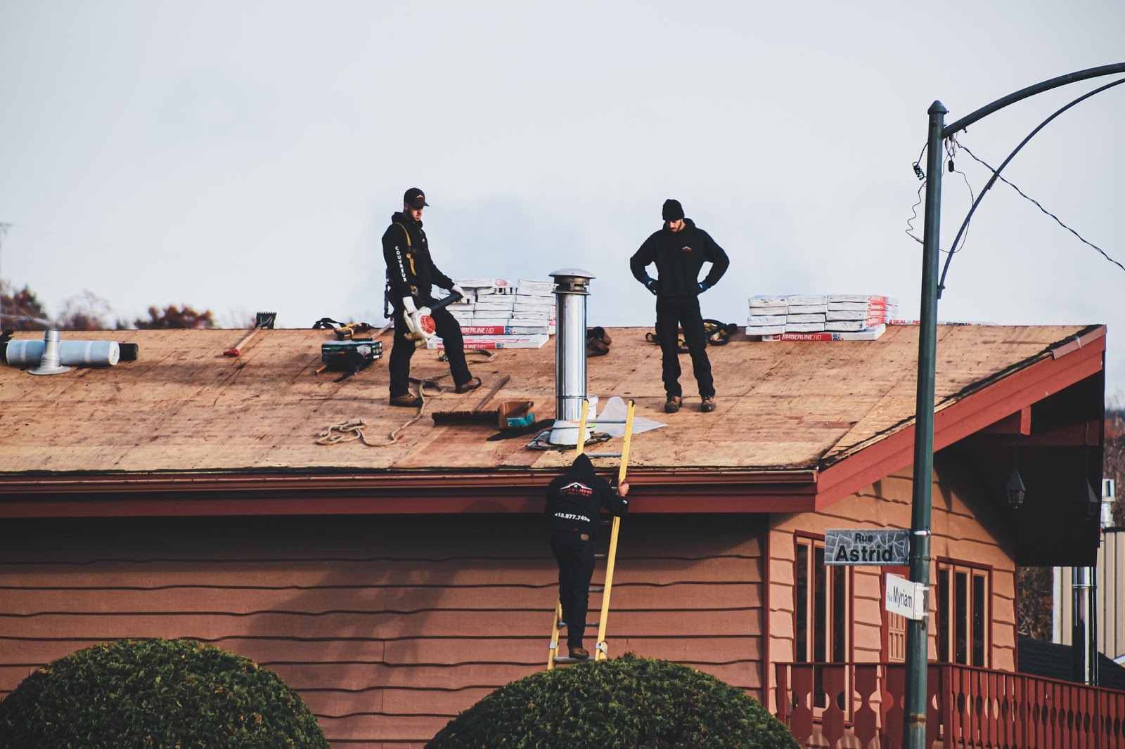 5 Benefits of Proactive Roof Maintenance