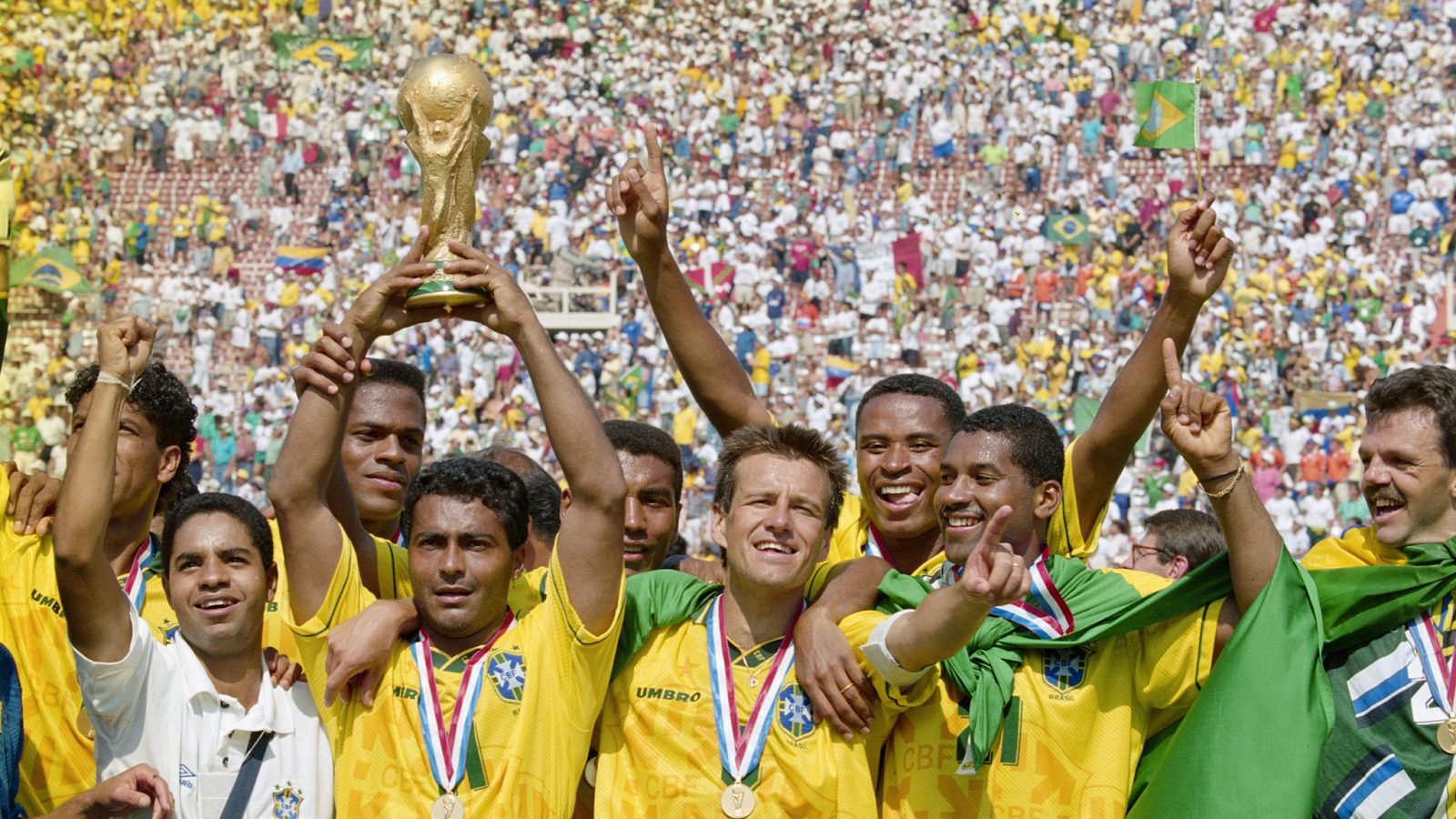 https://e0.365dm.com/17/01/2048x1152/skysports-brazil-1994-world-cup-dunga_3867955.jpg
