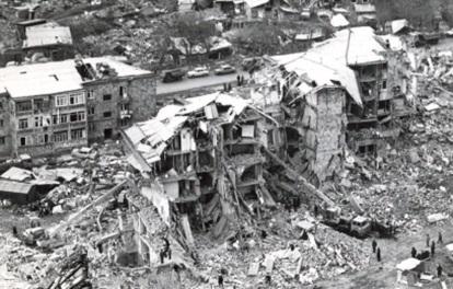 E:\ARMENIE\Histoire Arménie\Séisme\seisme-tremblement-de-terre-armenie-1988-spitak_pics_809.jpg