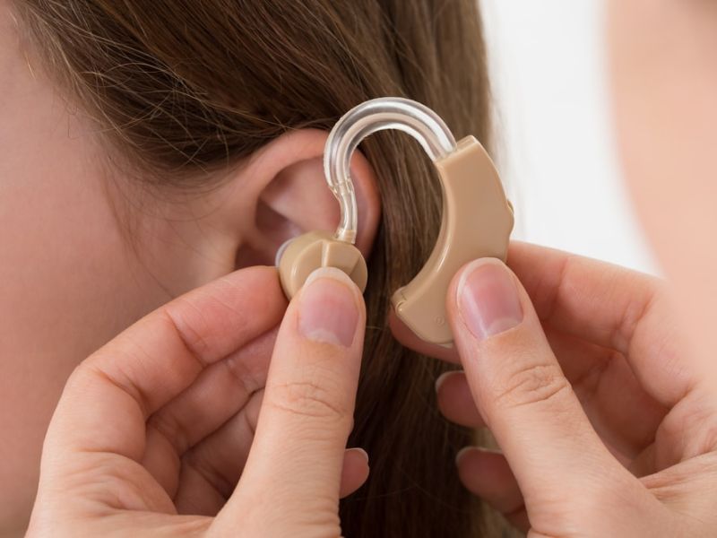 Top 5 Máy Trợ Thính Cho Người Già Tốt Nhất Hiện Nay