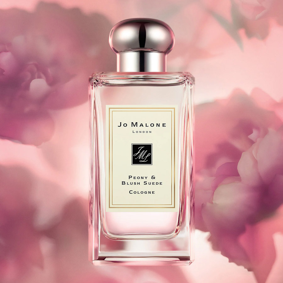 Nước hoa Jo Malone nữ Peony & Blush Suede với sự dịu dàng, mong manh của nhóm hương hoa cỏ