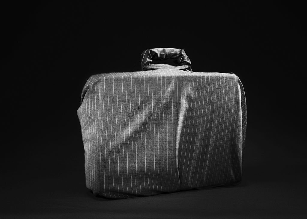 How Luggage Covers Keep Your Belongings Safe