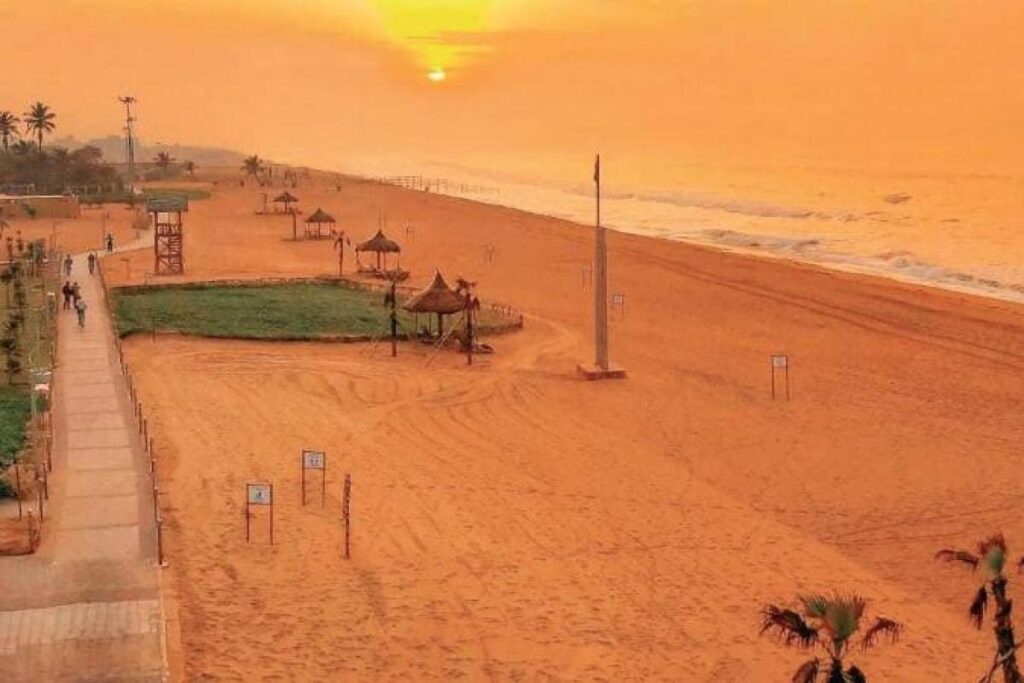 image of puri golden beach