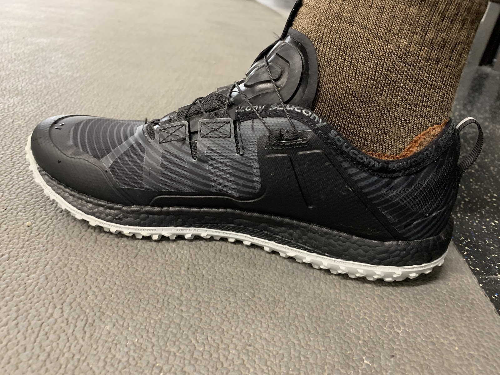 saucony ride løbesko